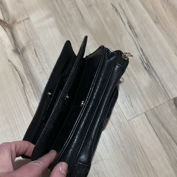 Black purse/wallet - Picture 7 of 12